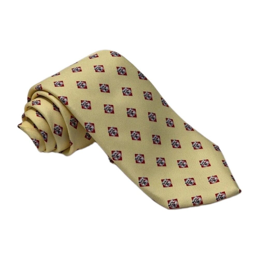Vineyard Vines Tie Mens Silk University of Wisconsin Bucky Badger Print 57 in